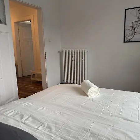 2br, Terrace, Free Parking *