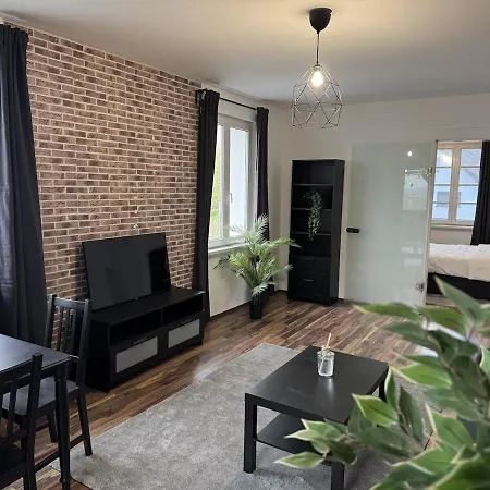 2br, Terrace, Free Parking *