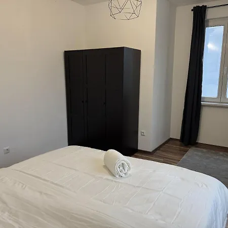 2br, Terrace, Free Parking